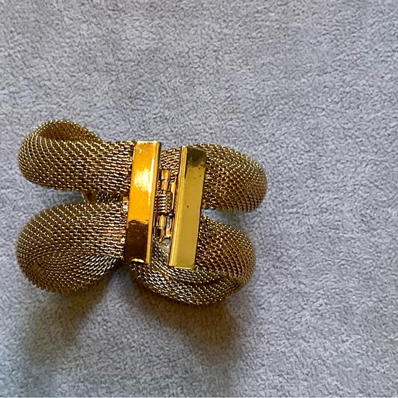 Gold plated cuff bracelets with little sparkle - Picture 4 of 5